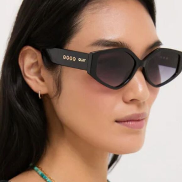 Quay Australia Hot Gossip Sunglasses main image 10